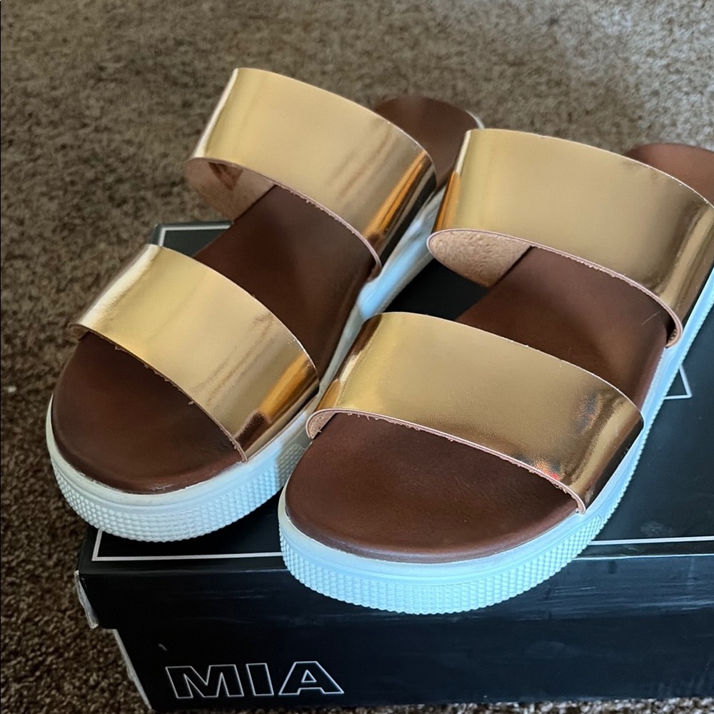 Metallic Rose Gold Slide Sandals - Women size 10